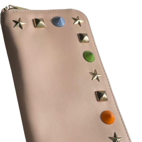 Vintage Stud Wallet - Picture 8 of 8